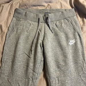 Nike jogger sweatpants